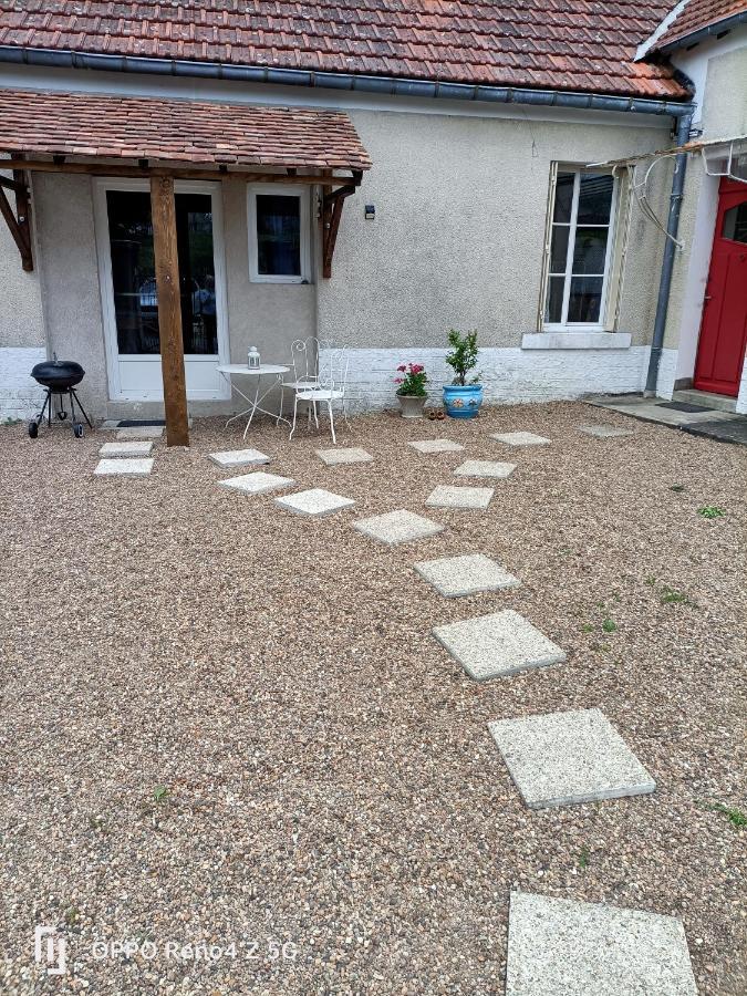 Gite Insolite Le Pressoir En Touraine Vallières-les-Grandes Eksteriør billede