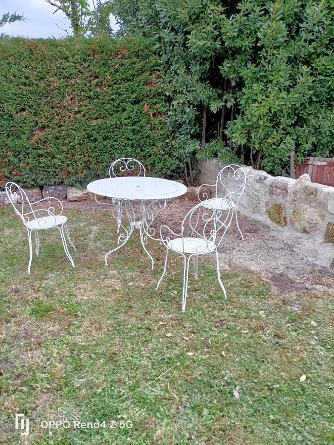 Gite Insolite Le Pressoir En Touraine Vallières-les-Grandes Eksteriør billede
